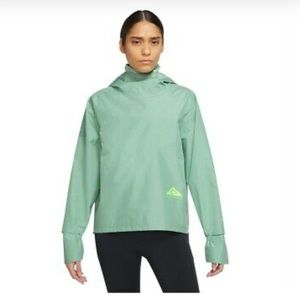 NIKE GORE-TEX WOMEN'S TRAIL RUNNING JACKET